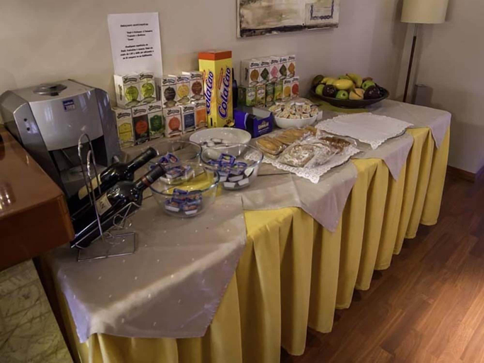 Food & Drinks 5, Hotel Midama, Cuenca