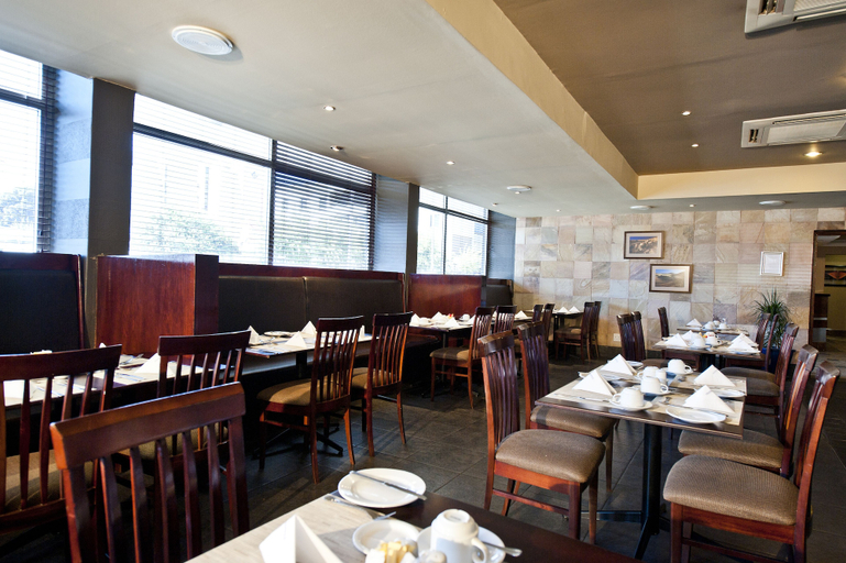 Food & Drinks 5, Hotel Thuringerhof, Windhoek East