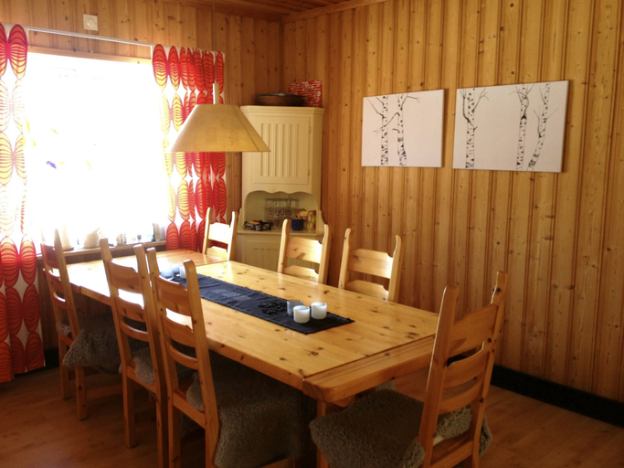 Food & Drinks 4, Stora Björnstugan in Laisvallby, Arjeplog