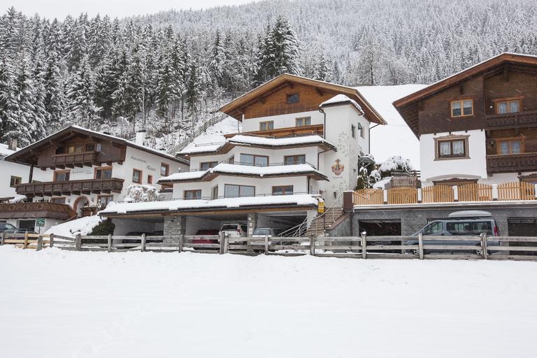 Exterior & Views 2, Gästehaus Kartnaller, Innsbruck Land