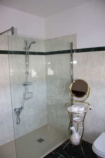 Bathroom 5, B&B Milù, Cuneo