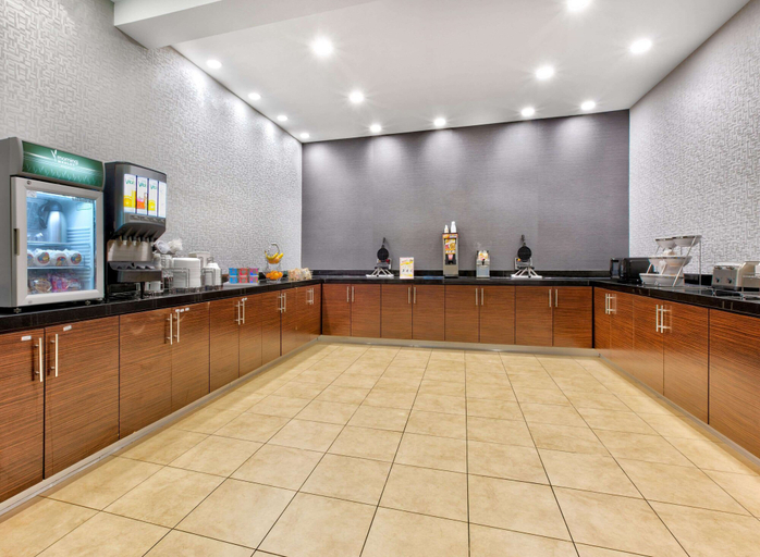 Food & Drinks 5, Wingate by Wyndham Longview North, Gregg