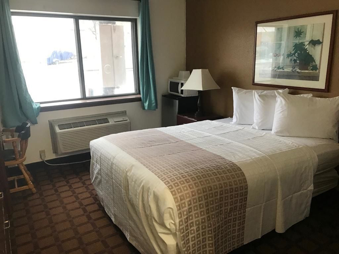 Bedroom 3, Valued Stay Sun Prairie, Dane