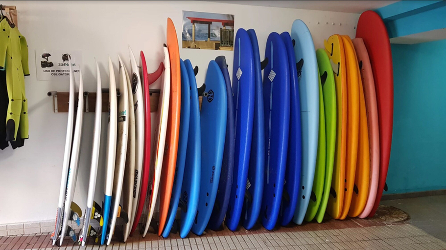 Bedroom 3, Gijon Surf Hostel, Asturias