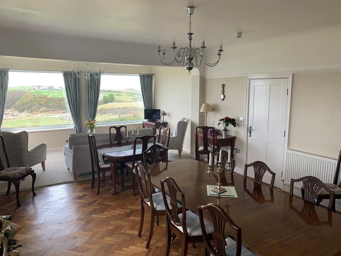 Food & Drinks 4, Castellor, Anglesey