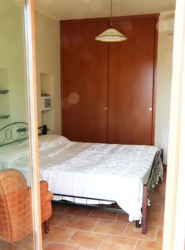 Bedroom 2, La casa di Ivana, Cosenza
