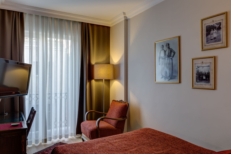 Bedroom 4, No11 Hotel & Apartments, Beyoğlu