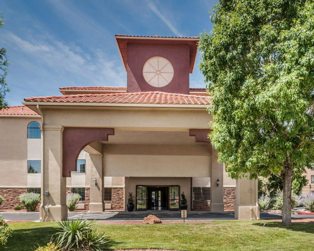 Quality Inn & Suites Albuquerque West, Bernalillo