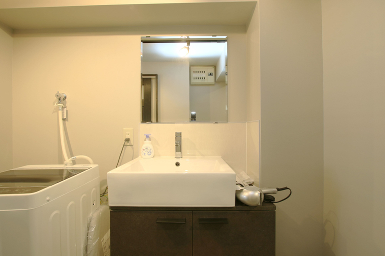 Bathroom 3, Guest House Osaka Tsukamoto, Osaka