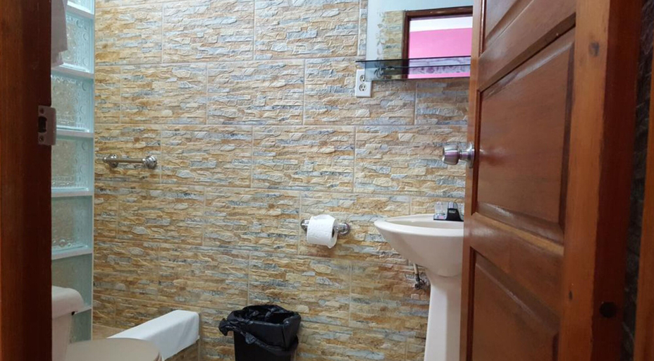 Bathroom, Anchorage Beach Resort
