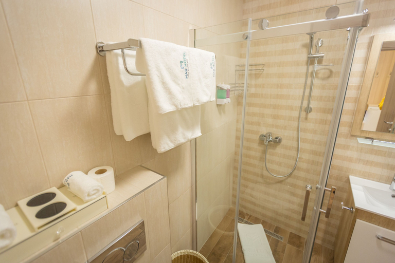 Bathroom 4, Hotel Mar Garni, Belgrade
