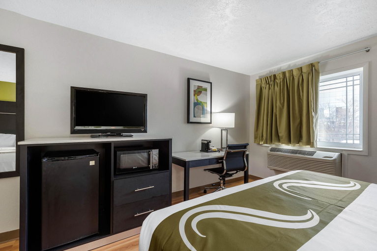 Bedroom 3, Quality Inn Coraopolis - Pittsburgh Airport, Allegheny