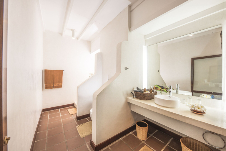 Bathroom 4, Heritance Ayurveda, Beruwala