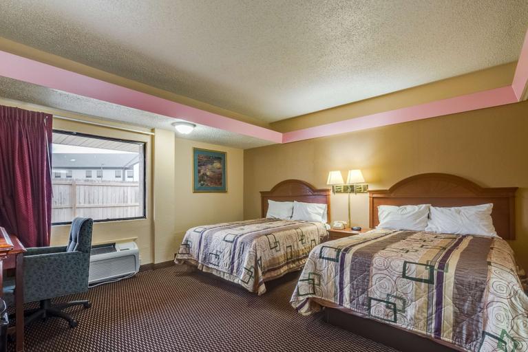 Bedroom 2, Travelers Inn Midwest City, Oklahoma
