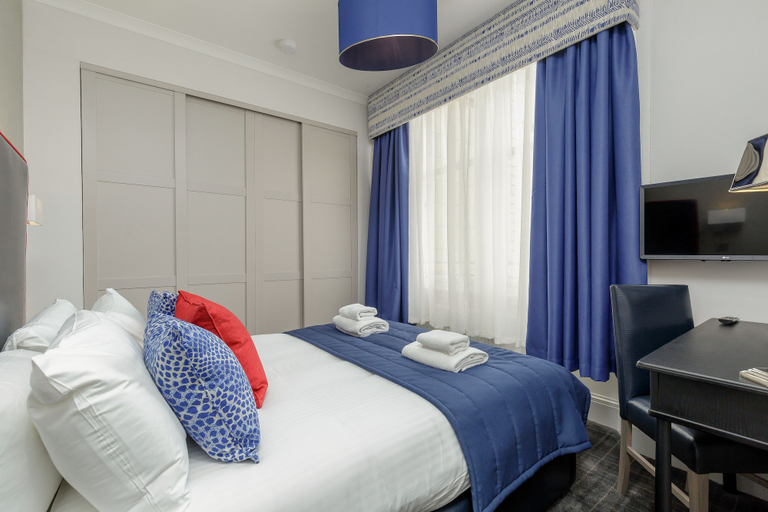Bedroom 3, Destiny Scotland - Princes St Residence, Edinburgh