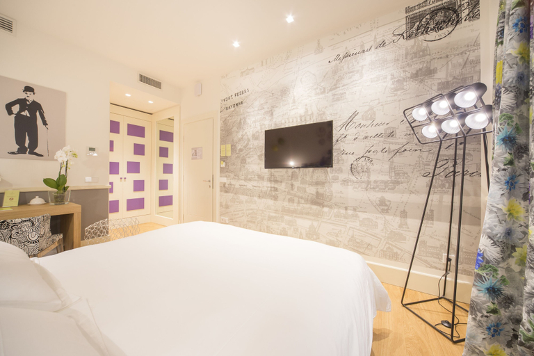 Bedroom 4, Cinque Luxury Rooms, Verona