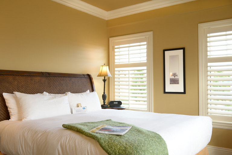 Bedroom 2, Harbour House, Niagara