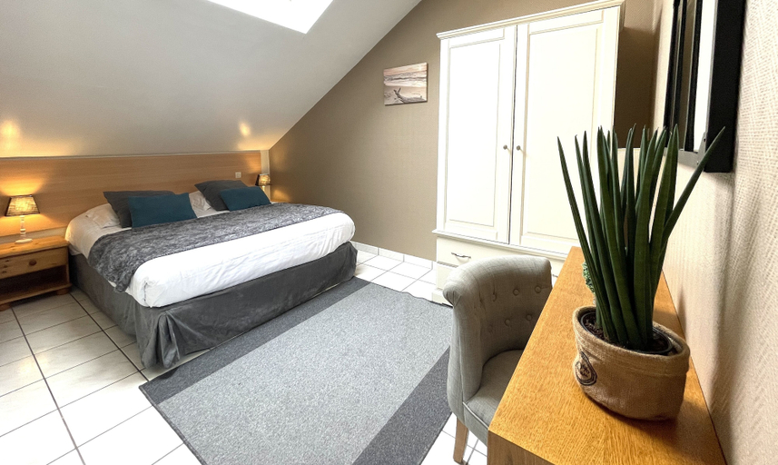 Bedroom 3, La Maison Blanche, Pas-de-Calais