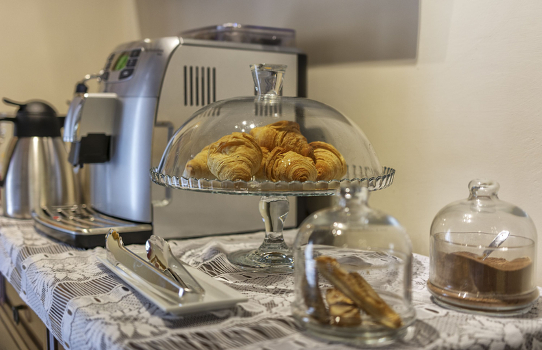 Food & Drinks 5, Art Gallery B&B, Lucca