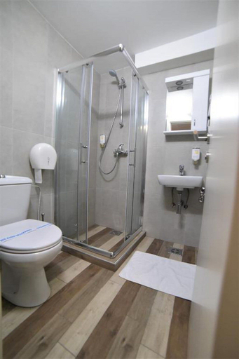 Bathroom 5, Garni House 46 Plus, Belgrade