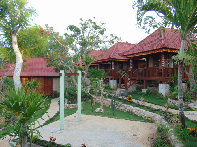 Exterior & Views 25