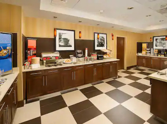 Food & Drinks 5, Hampton Inn Temple, Bell