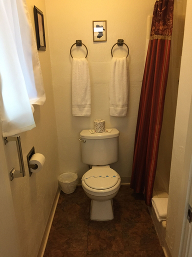 Bathroom 3, Holiday Lodge, Nevada
