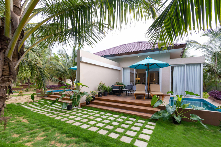 Exterior & Views 2, Aprota Villas, Pothuvil