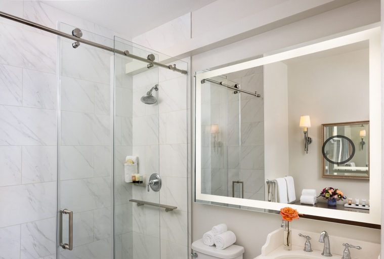 Bathroom 5, Warwick Melrose Dallas, Dallas