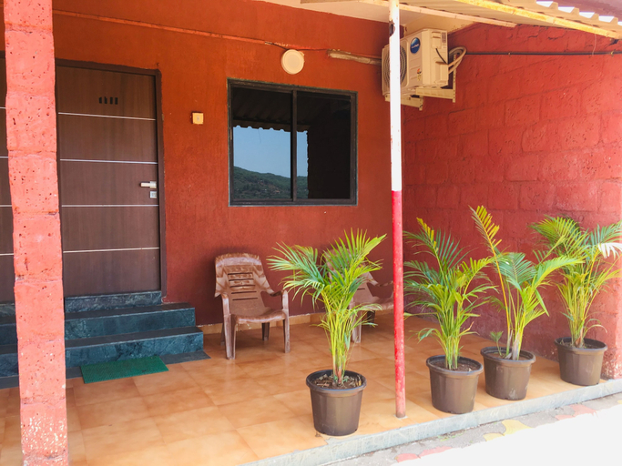 Others 4, Hotel Valleywood, Satara
