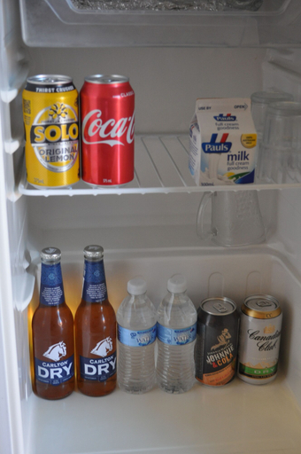 Food & Drinks, AAt 28 Goldsmith Motel, S. Grampians - Hamilton
