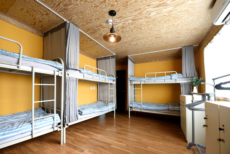 Bedroom 3, The One Hostel, Mapo