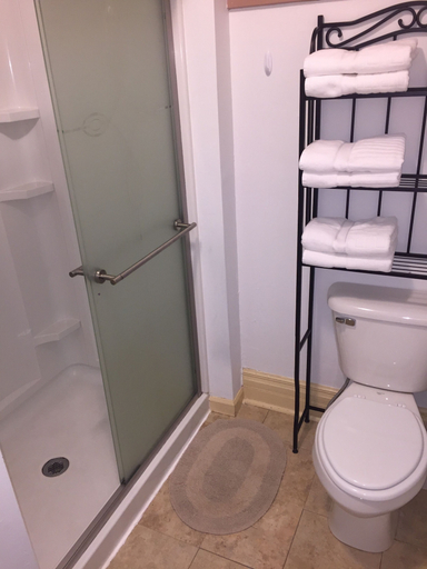 Bathroom 4, Historic Downtown Capitol Hotel Vacation Suites, Johnson