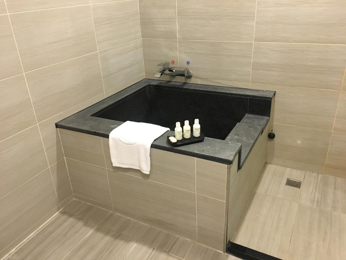 Bathroom 4, Shandori Hotel, Yilan