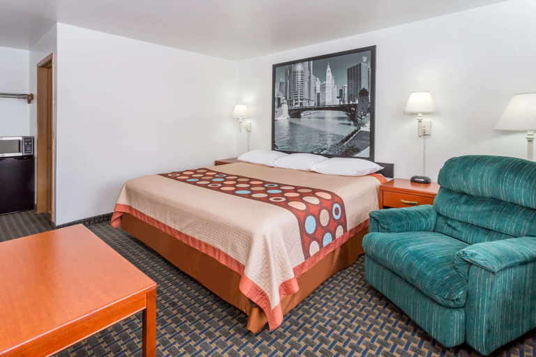 Bedroom 3, Super 8 by Wyndham Rock Falls Sterling Area, Whiteside