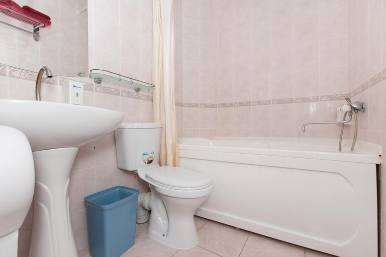 Bathroom 3, Regina Hotel Bolgar, Spasskiy rayon