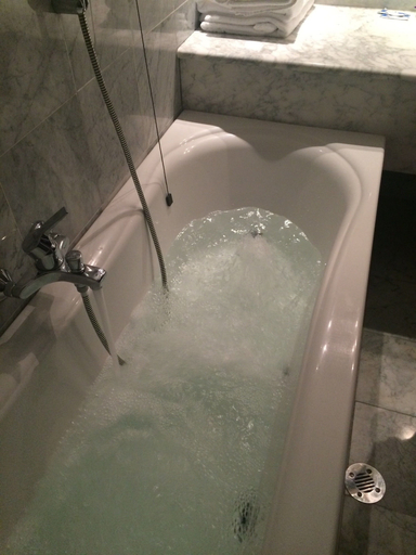 Bathroom 4, Hotel San Nicola, Potenza