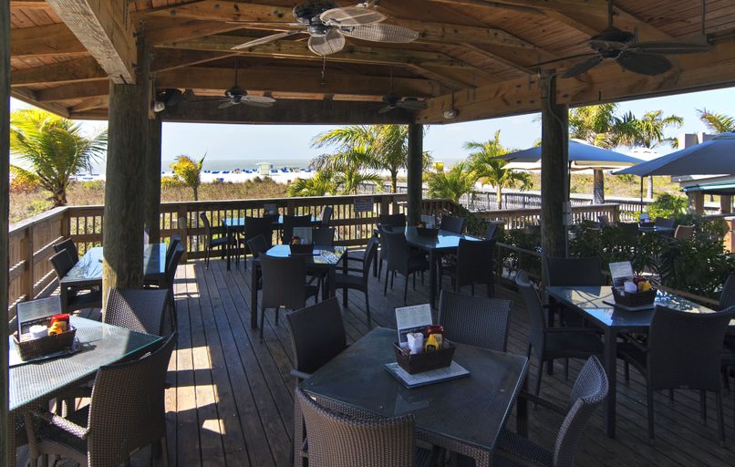 Food & Drinks 4, The Beachcomber, Pinellas