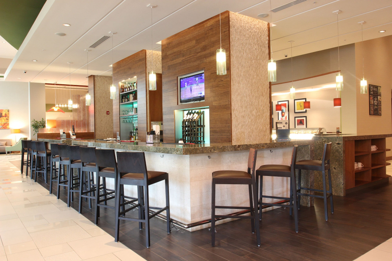 Food & Drinks 5, Hyatt Place Manati
