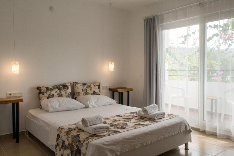 Bedroom 3, Hotel Pataros, Kaş
