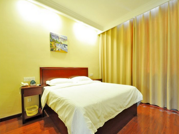 Bedroom 2, GreenTree Inn LinYi Yitang Town Shuangling Road Express Hotel, Linyi