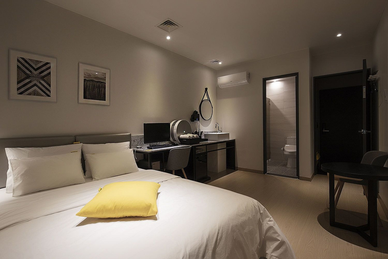 Bedroom 3, Yellow 8 Hotel, Goyang
