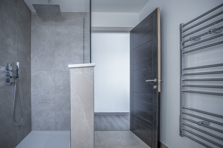 Bathroom 4, Sunrise - 5 Bedroom Home - Pendine, Carmarthenshire