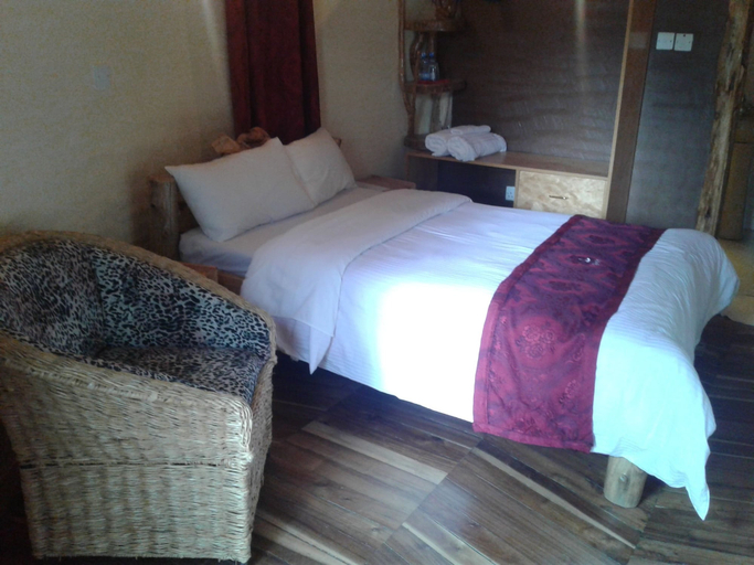Bedroom 3, Brooks Lodge, Gilgil