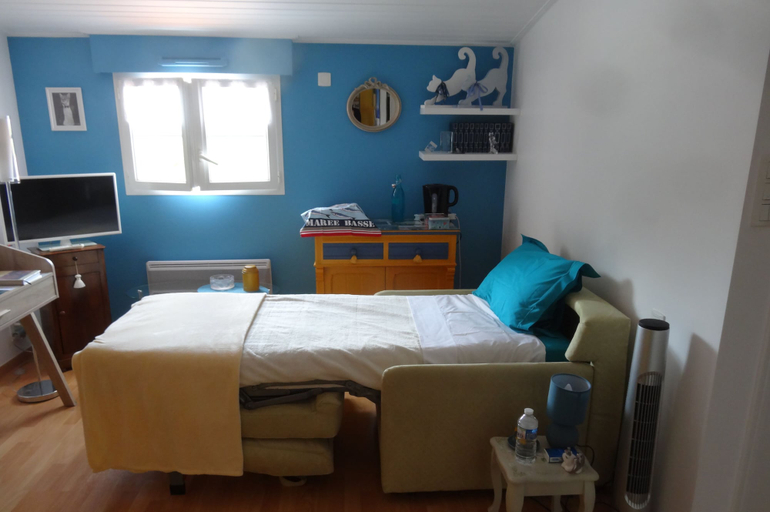 Bedroom 3, Chambre d'hôte Blanche Pierre B&B, Vendée