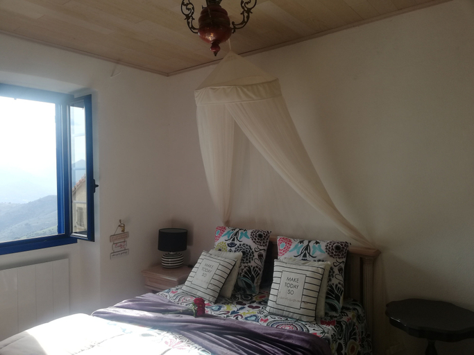 Bedroom 4, Parfumu Di Celu, Haute-Corse