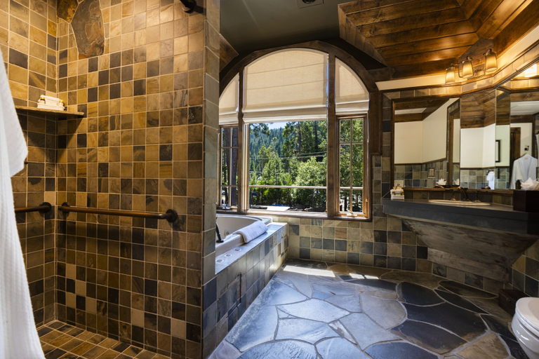 Bathroom 4, West Shore Cafe and Inn, Placer