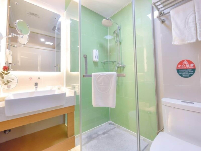 Bathroom 3, GreenTree Inn Kaifeng Jinming Plaza Business Hotel, Kaifeng