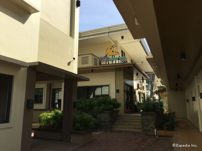 Exterior & Views 2, Coron Soleil Express Hotel, Coron