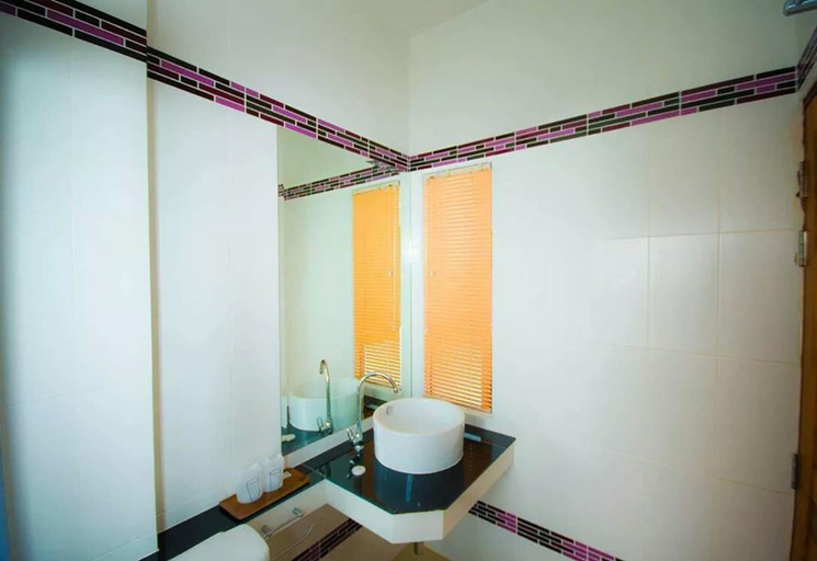 Bathroom 5, FIG Boutique Hotel, Mueang Kamphaeng Phet